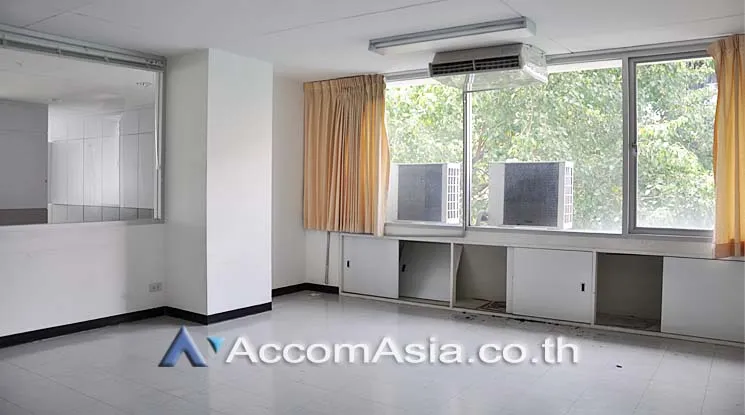 unit Office space For Rent in Phaholyothin, Bangkok  near MRT Phetchaburi (AA15615)
